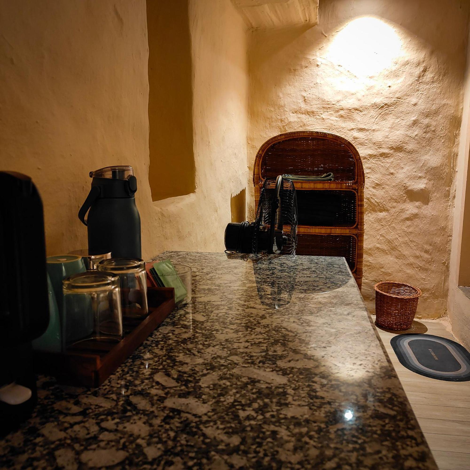 Vila Cafe Buransh Sari Exteriér fotografie