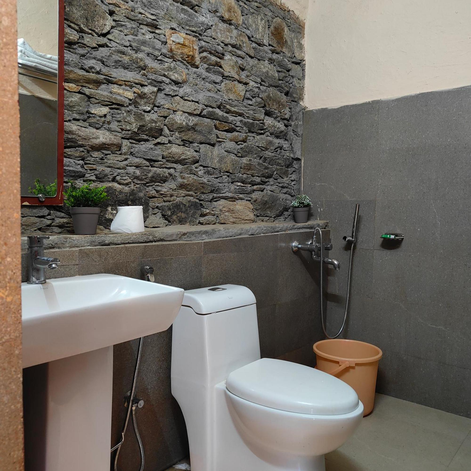 Vila Cafe Buransh Sari Exteriér fotografie