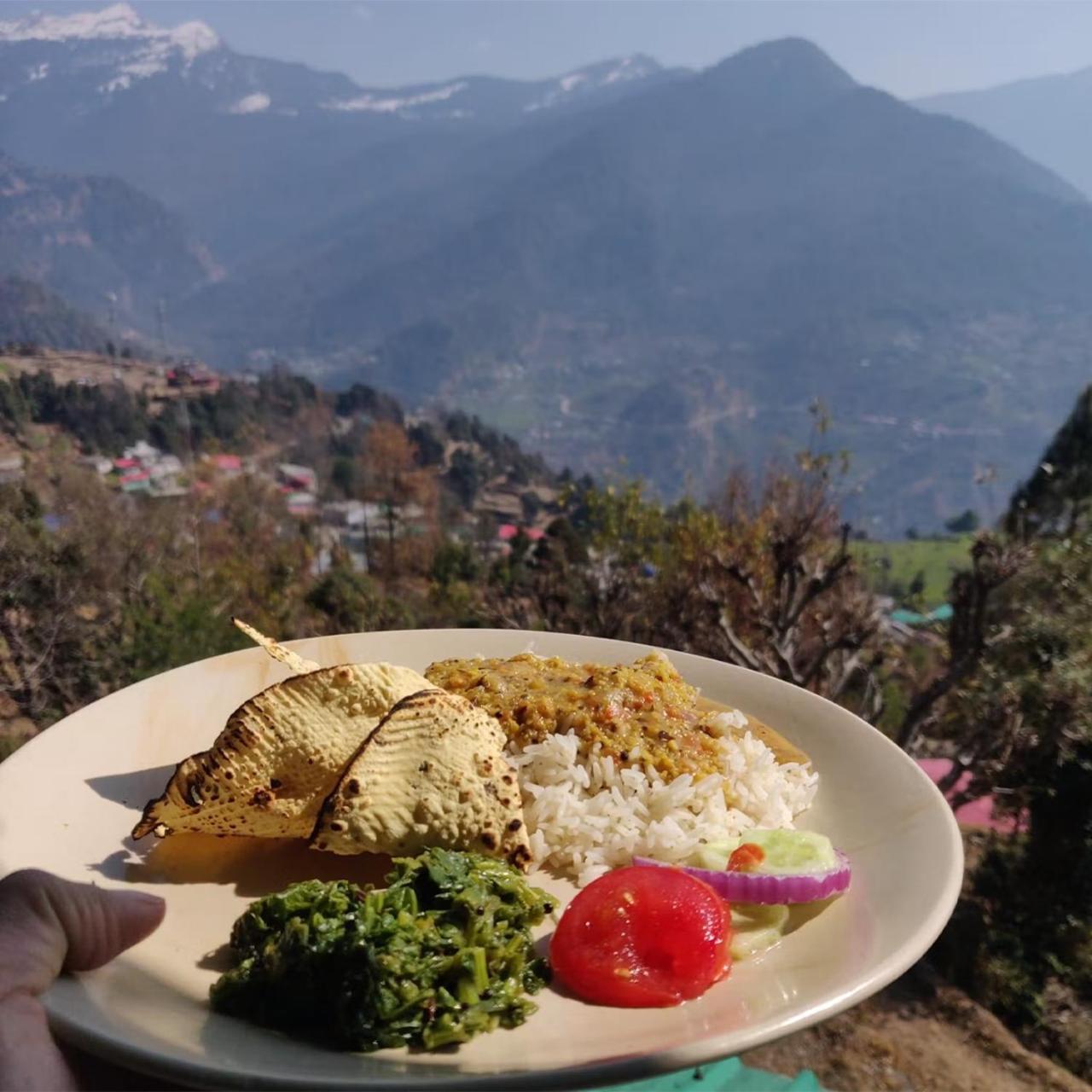 Vila Cafe Buransh Sari Exteriér fotografie