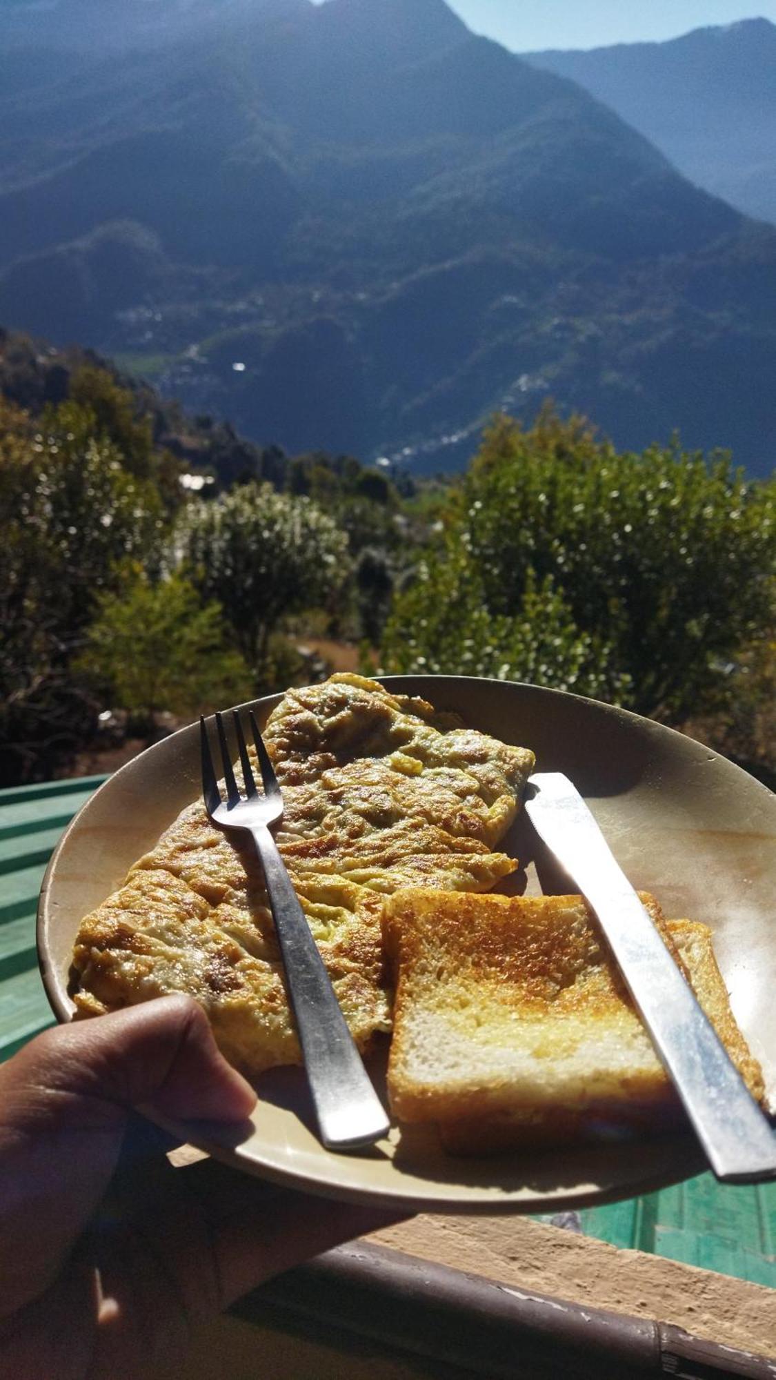 Vila Cafe Buransh Sari Exteriér fotografie